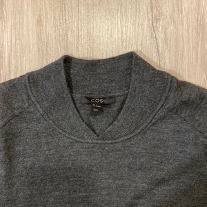 COS 100% wool grey sweater size Small. Never worn.